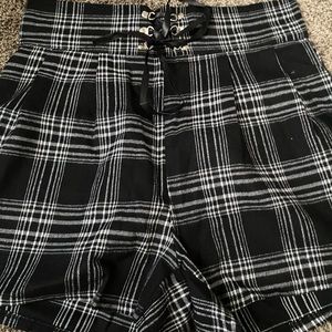XL high waisted fabric shorts